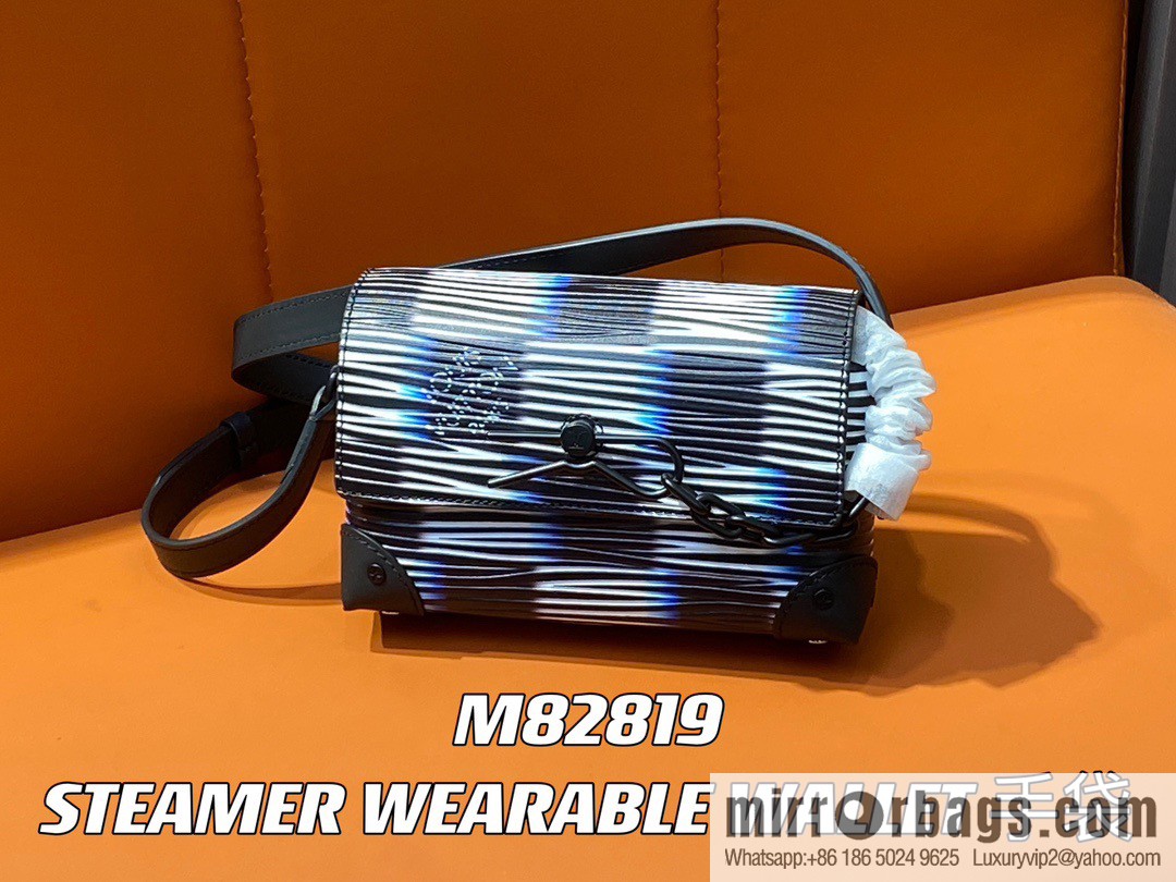 [Boutique‑grade] M82819 night chessboard plaid men's bag full leather epi mailman bag series STEAMER WEARABLE WALLET handbag