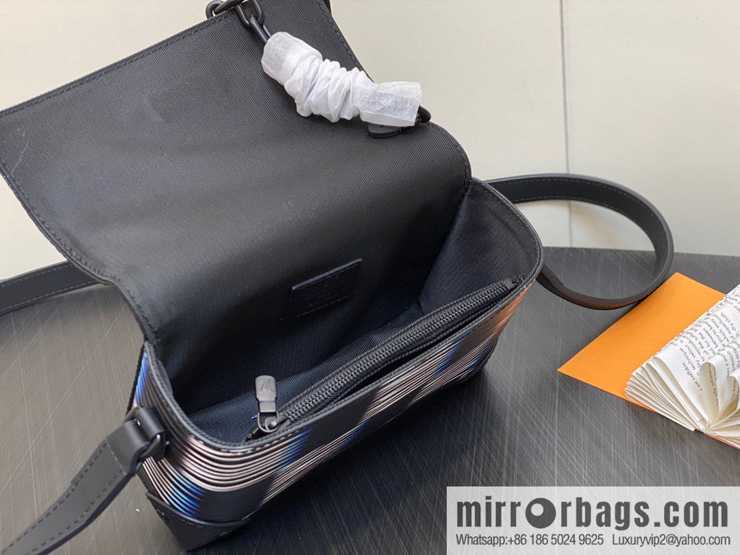 [Boutique‑grade] M82819 night chessboard plaid men's bag full leather epi mailman bag series STEAMER WEARABLE WALLET handbag
