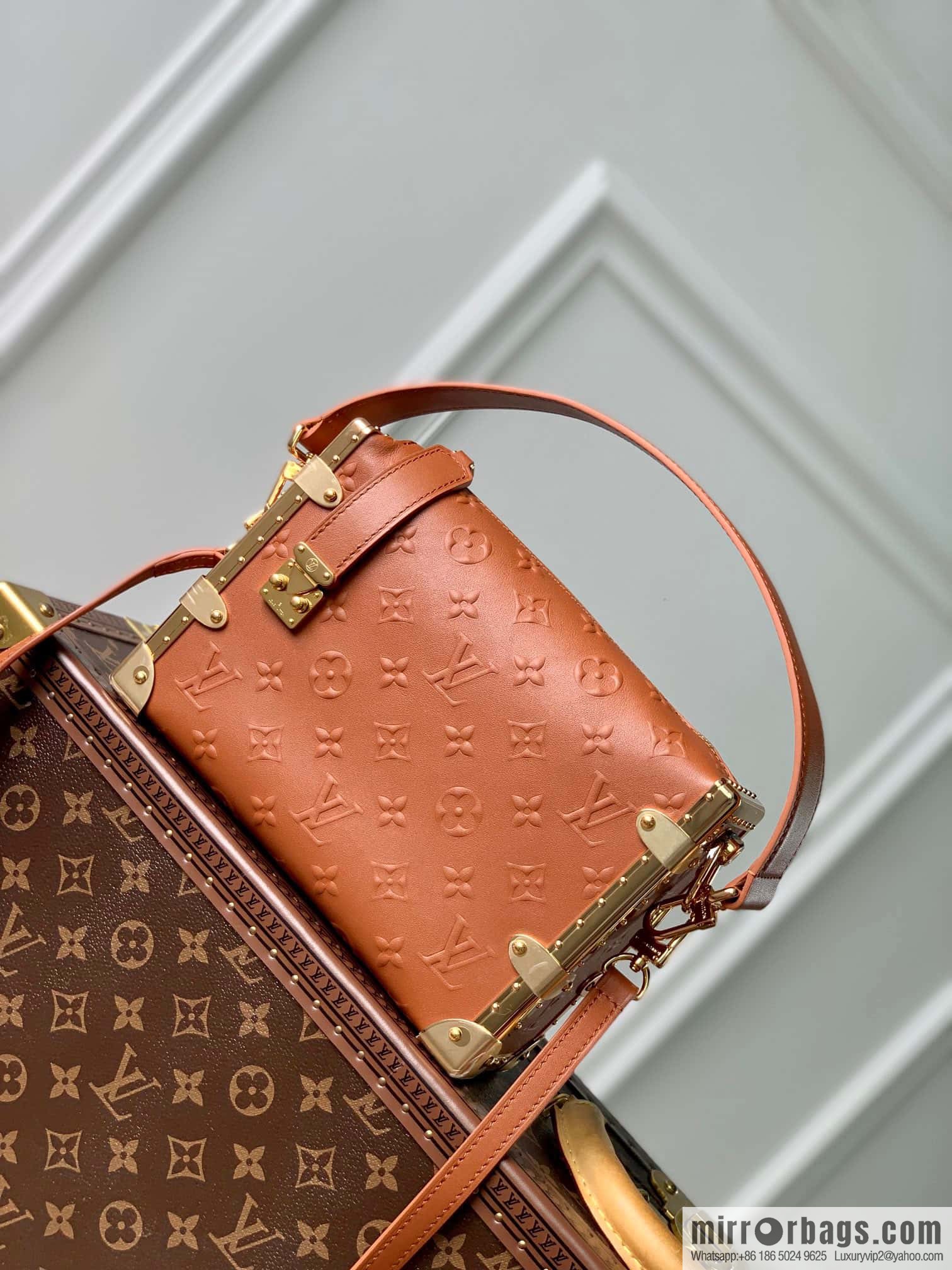 M21477 gold brown full leather M46358 full leather box bag series M21741 SIDE TRUNK handbag (copy)