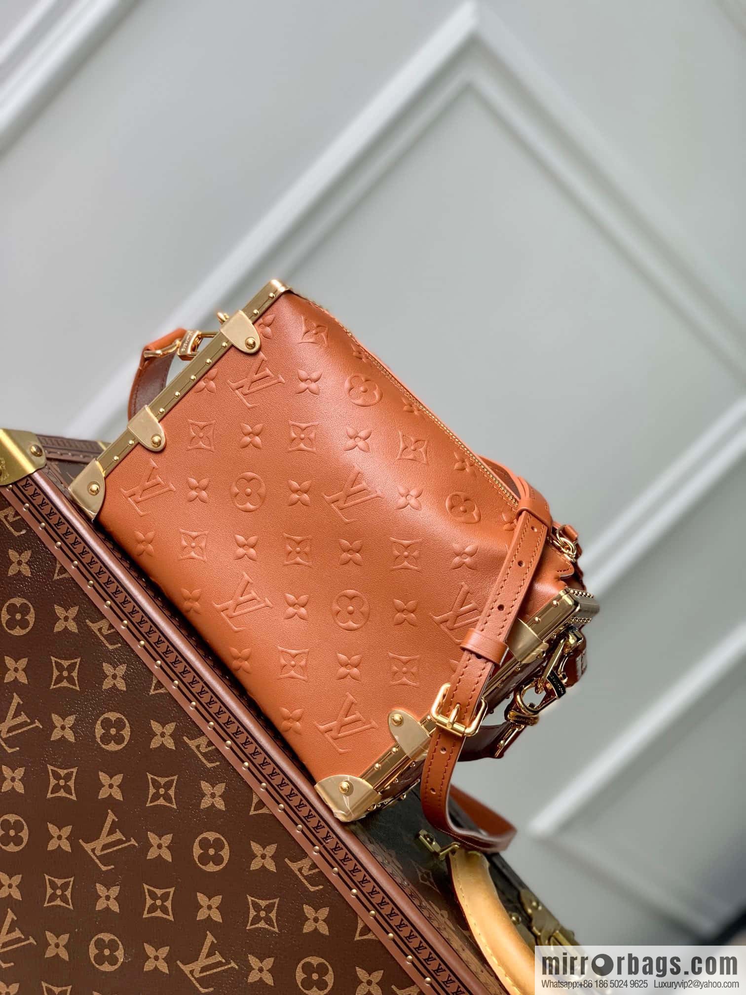 M21477 gold brown full leather M46358 full leather box bag series M21741 SIDE TRUNK handbag (copy)