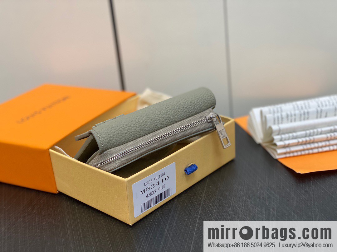 [Boutique‑grade] M82410 gray-green, full leather wallet series M81740 SLENDER PILOT wallet