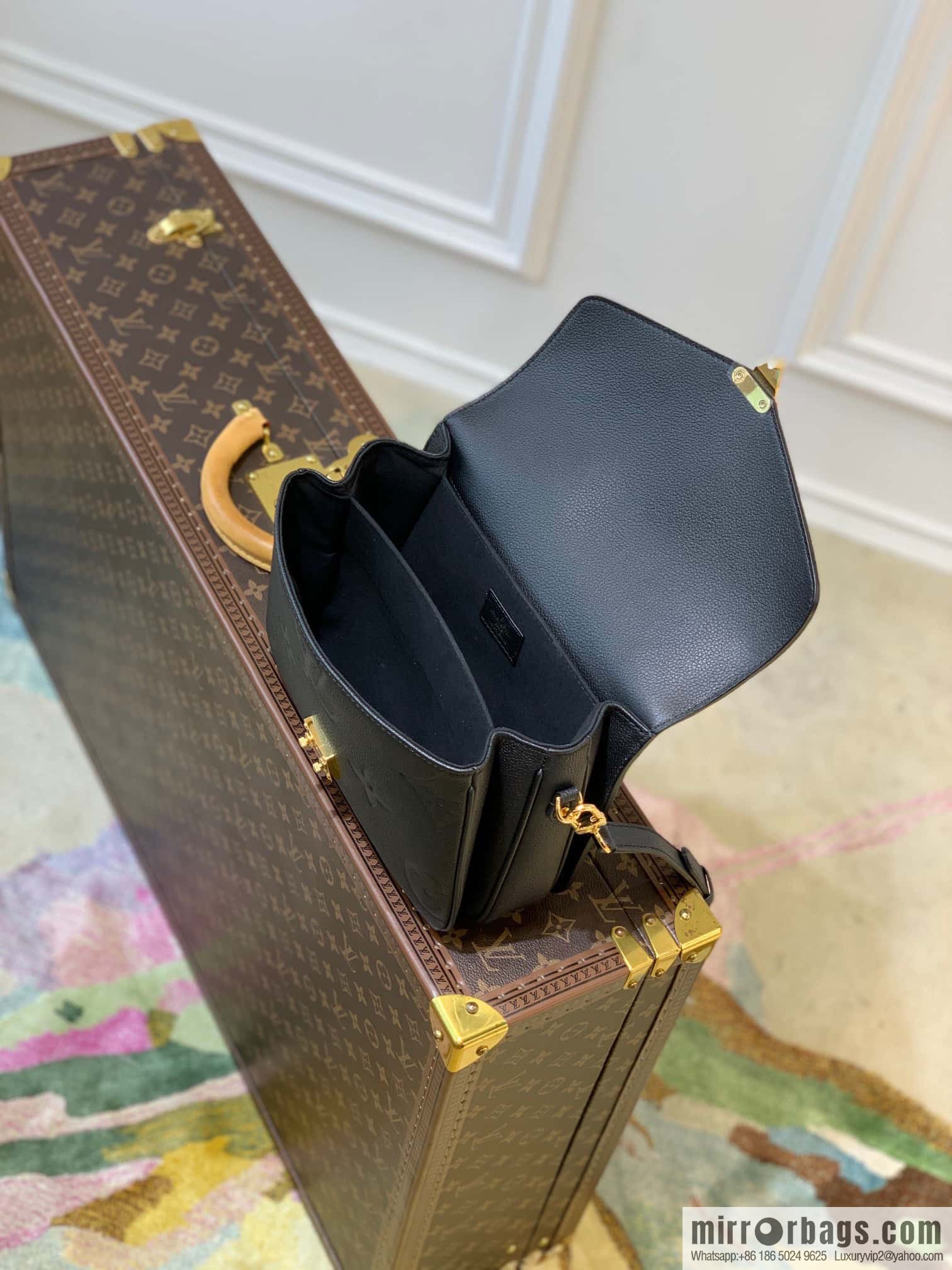 LV top original order M59211 black full leather courier bag Pochette Metis courier bag