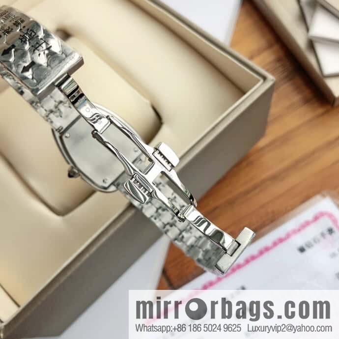 Bvlgari ladies watch, the latest diamond-encrusted Serpenti seduttori snake shadow watch