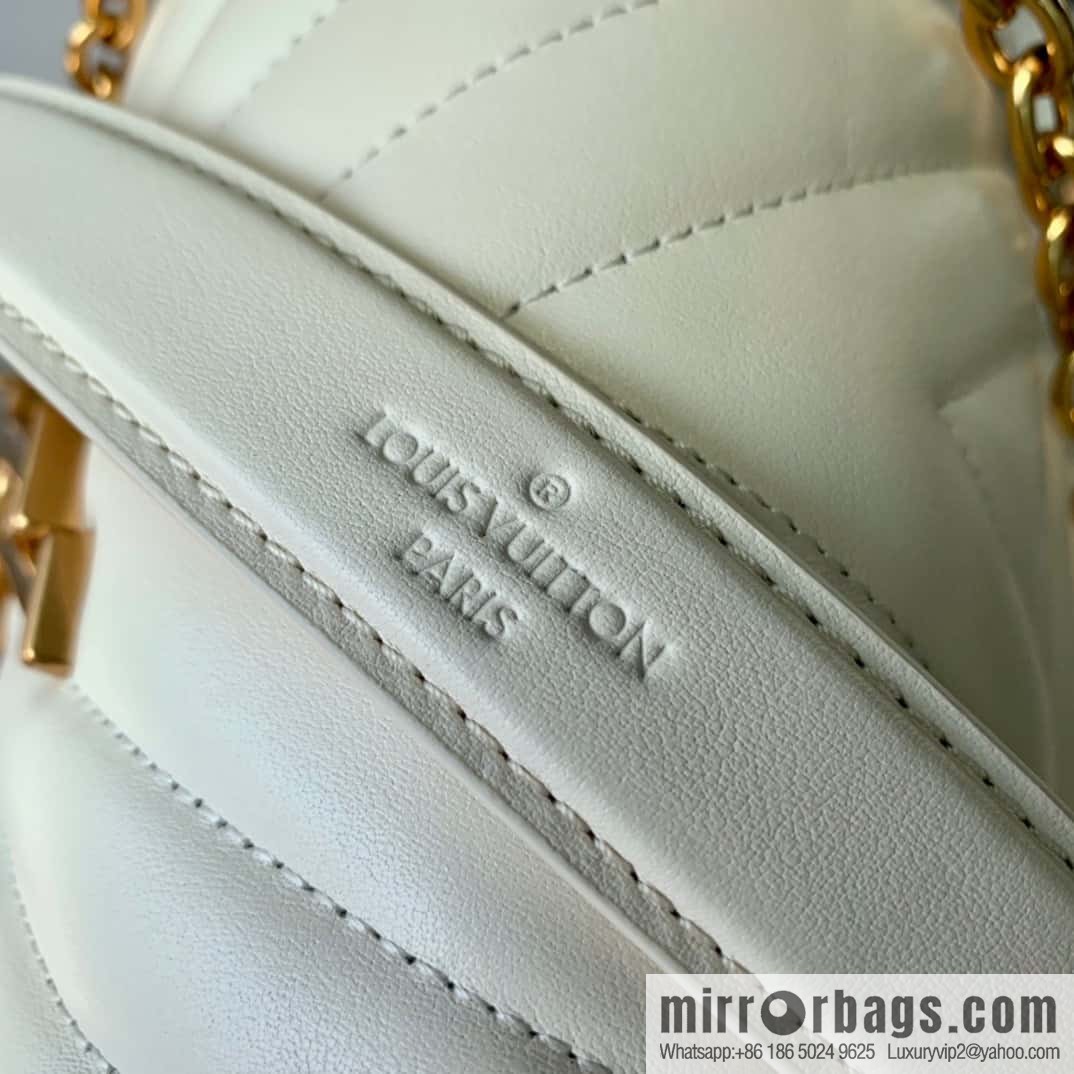 20685 New Wave small chain bag M56461 NEW WAVE MULTI-POCHETTE handbag