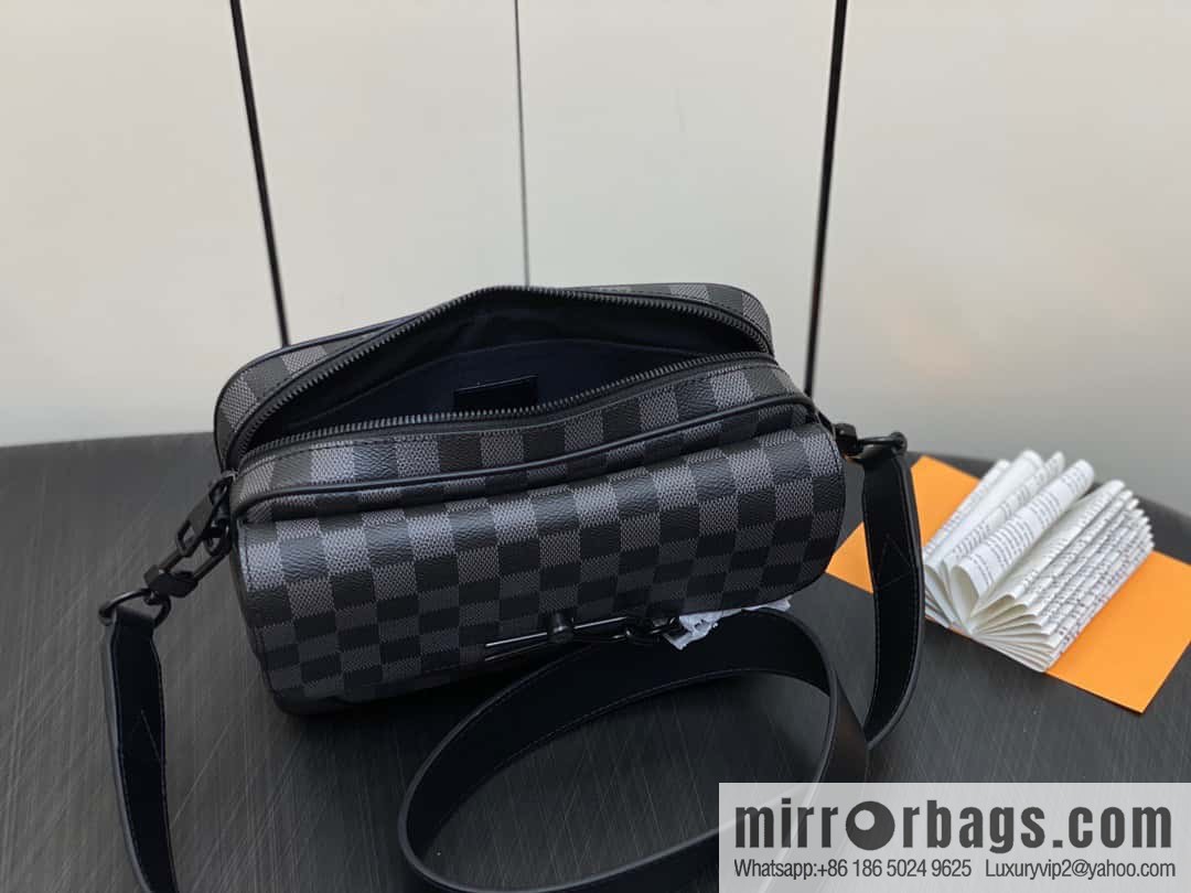 [Boutique‑grade] M46795 Haige, men's bag messenger bag series Steamer messenger bag