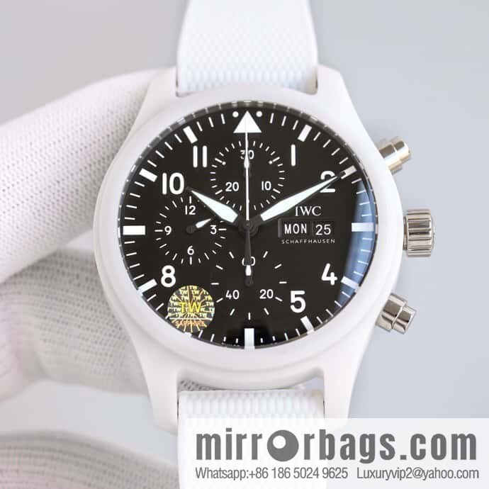 Ceramic case TW fully upgraded IWC's latest ceramic watch, IWC Pilot Chronograph