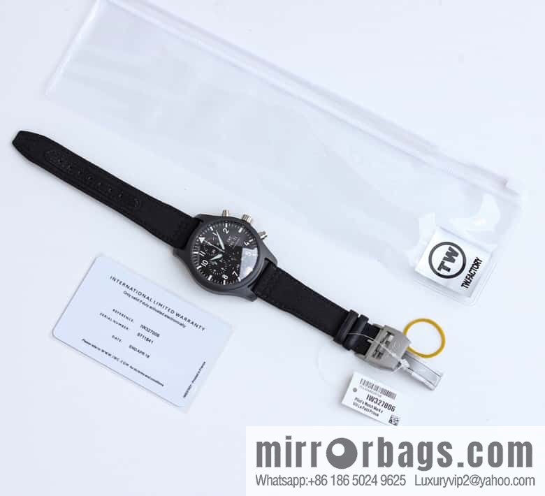 Ceramic case TW fully upgraded IWC's latest ceramic watch, IWC Pilot Chronograph