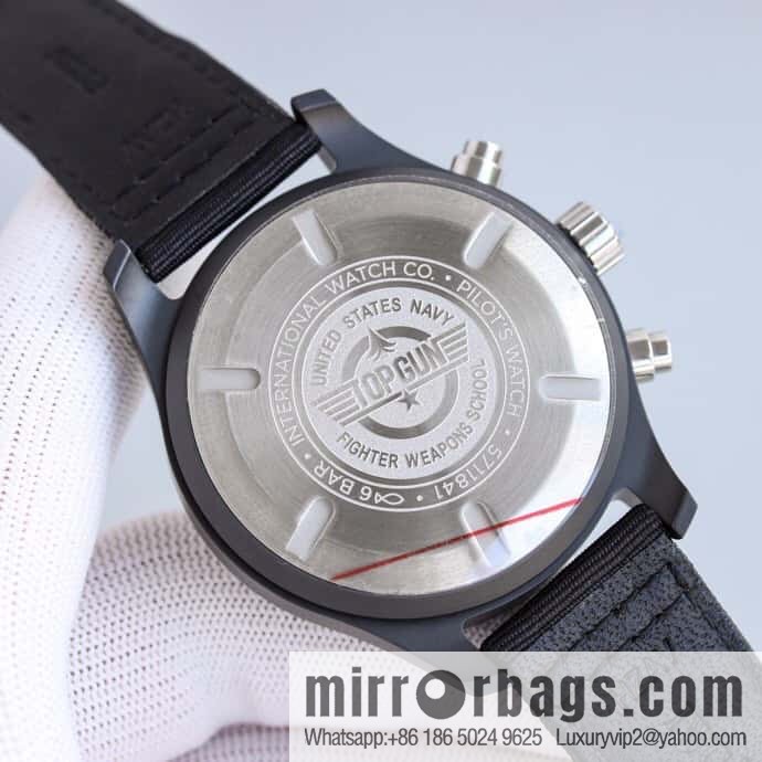 Ceramic case TW fully upgraded IWC's latest ceramic watch, IWC Pilot Chronograph