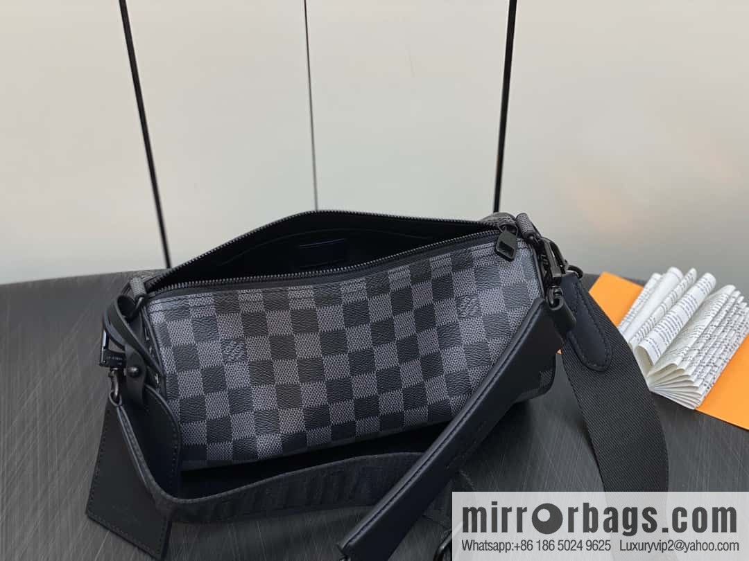 [Boutique‑grade] M46796 Haige, cylinder bag men's bag series, this Soft Polochon small handbag.