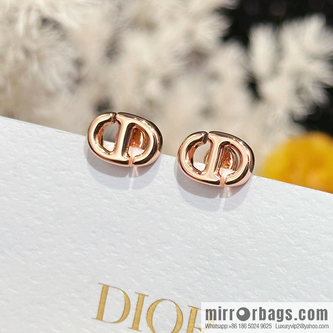 New ☑️ DIOR rose gold CD stud earrings