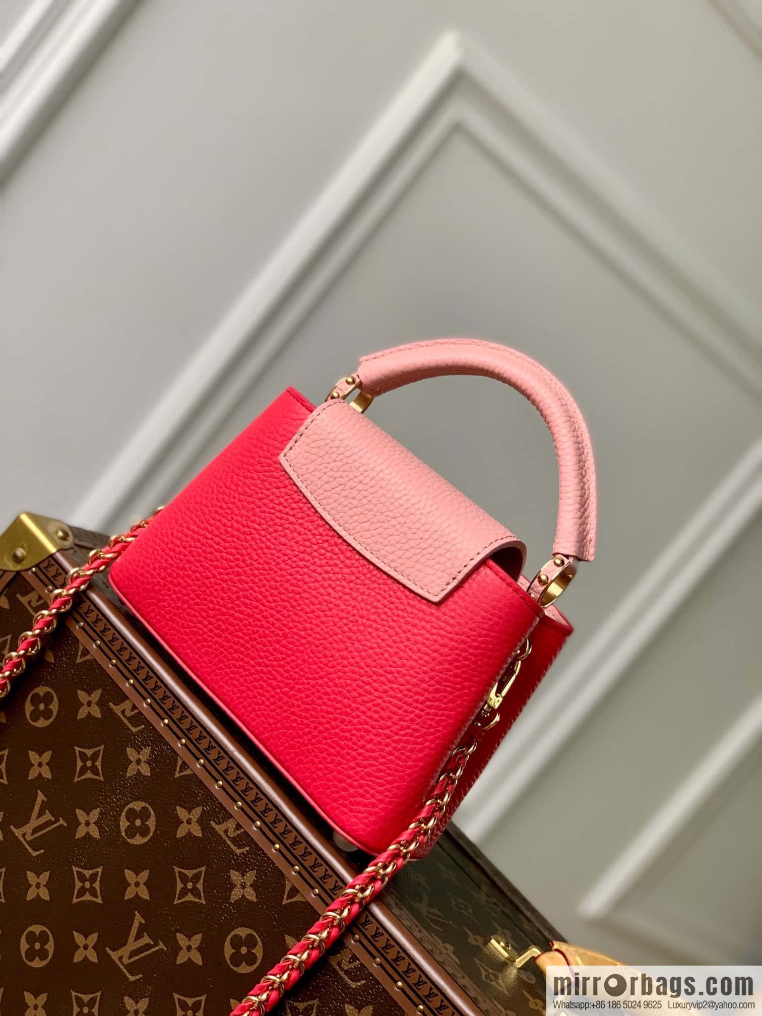 M21689 Capucines BB handbag