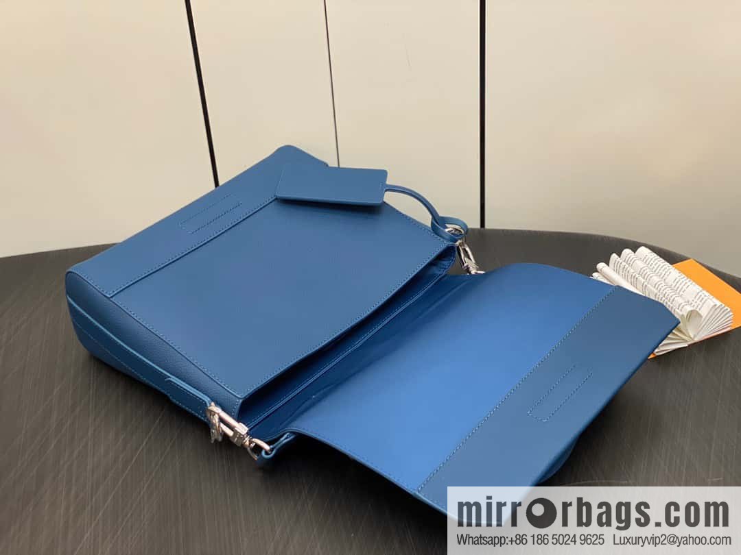 [Boutique‑grade] M22505 dark blue M21363 full leather men's bag messenger bag series Takeoff messenger bag