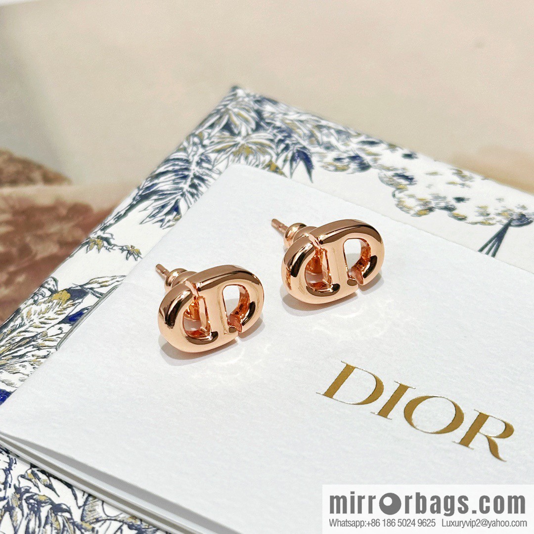 New ☑️ DIOR rose gold CD stud earrings
