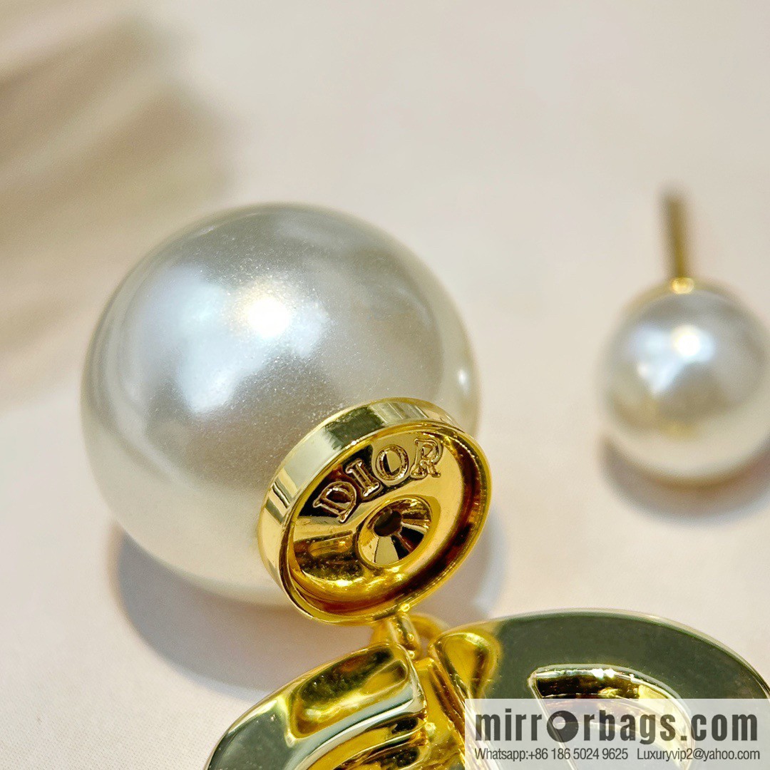 New ☑️ DIOR gold CD size pearl stud earrings