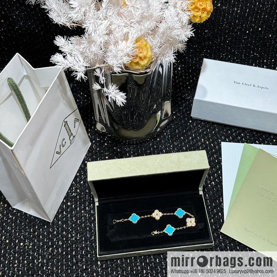 ☀️Van Cleef & Arpels Turquoise Five Flowers Bracelet ☀