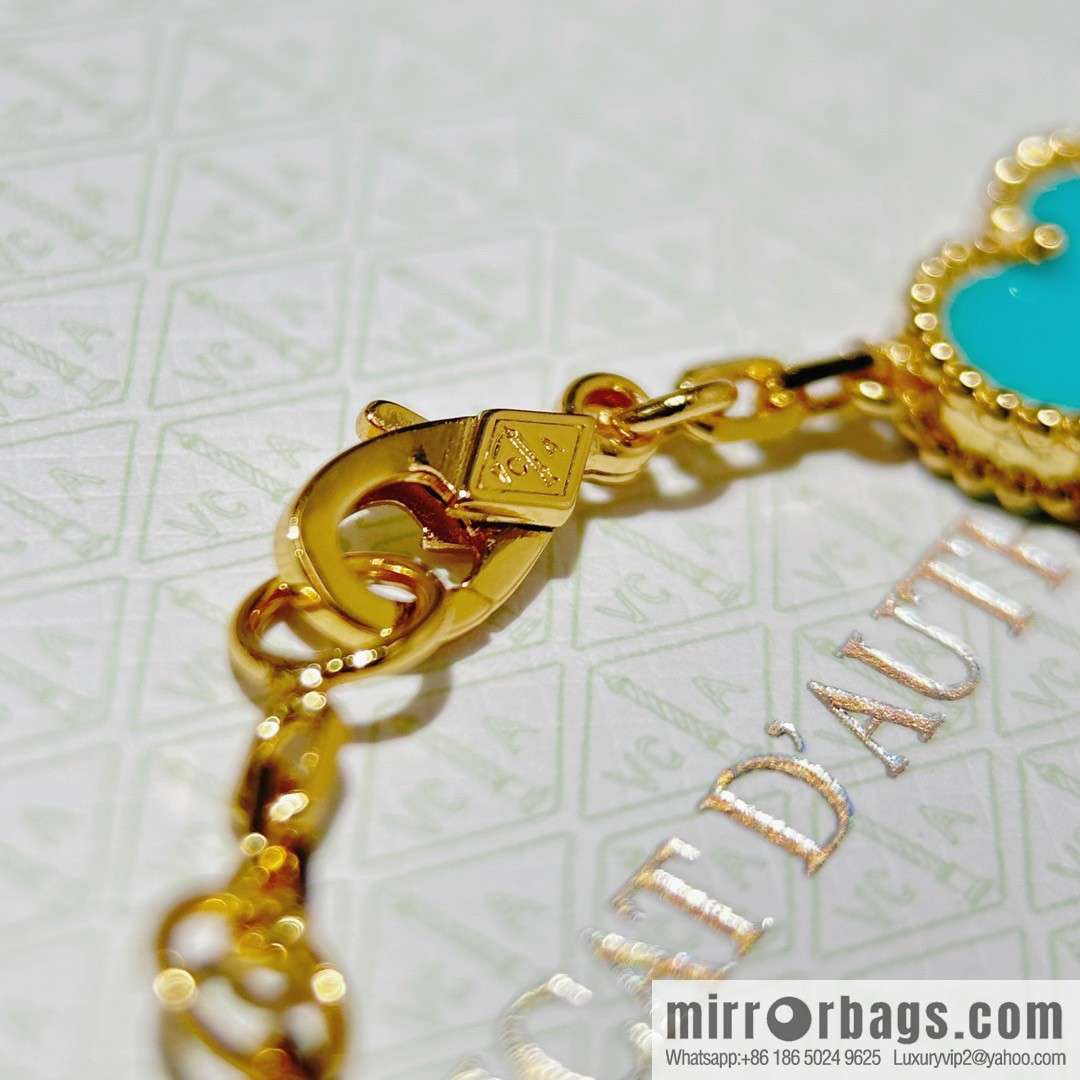 ☀️Van Cleef & Arpels Turquoise Five Flowers Bracelet ☀