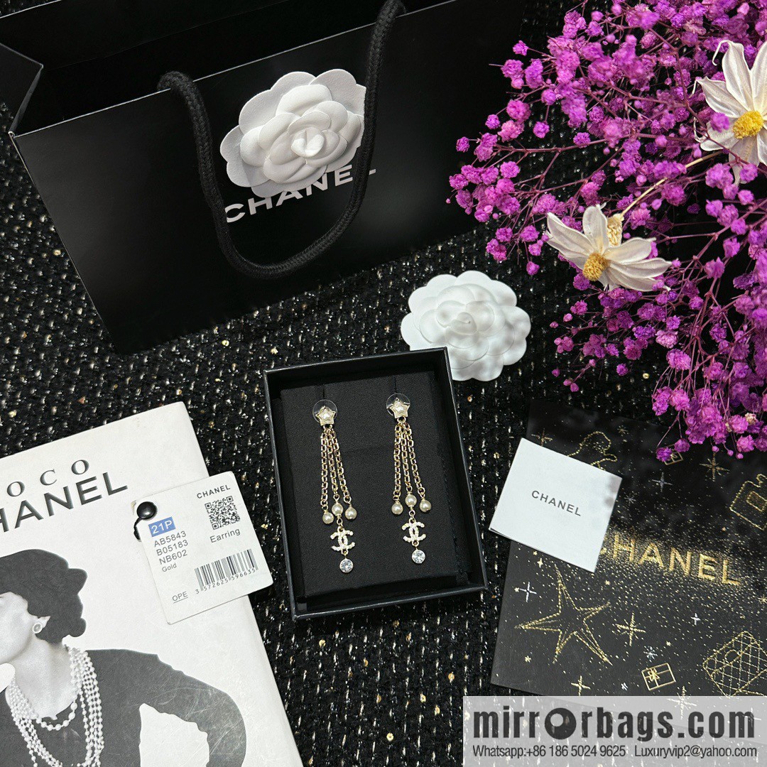 ☀️New ☑️ Chanel double c pentagram ⭐ star fringed stud earrings