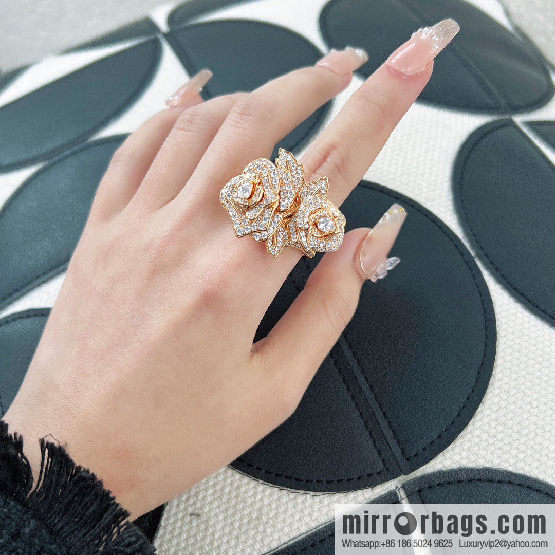 New ☑️ Dior full diamond double rose ring