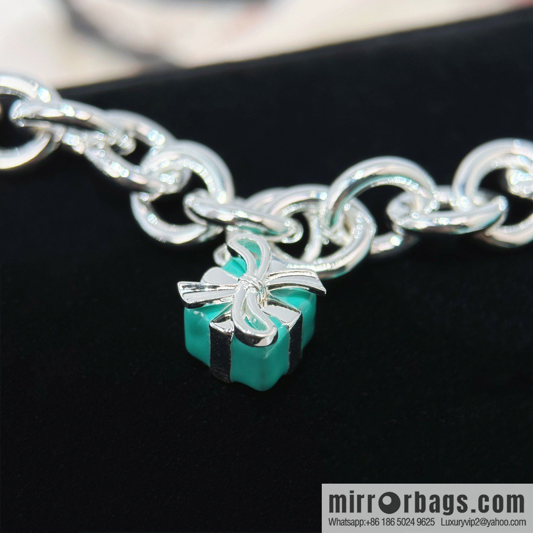 ☀Tiffany & Co. Tiffany LOVE Collection Blue Gift Box Bracelet