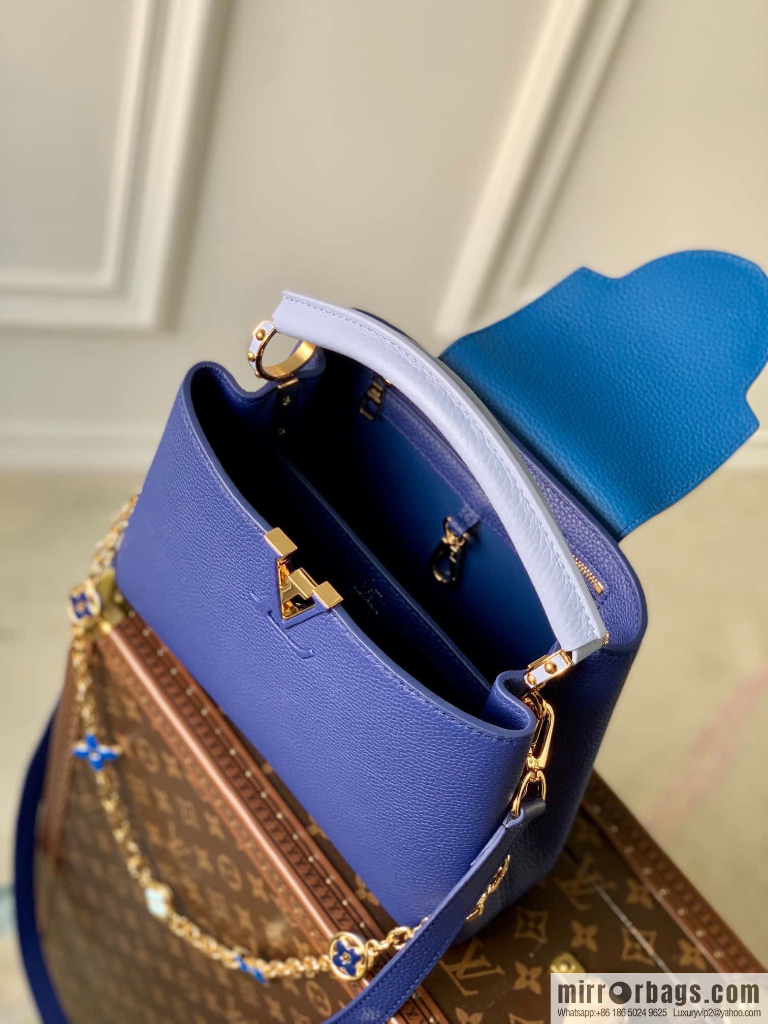 [Exclusive real shot M20844 blue/small] Capucines BB handbag