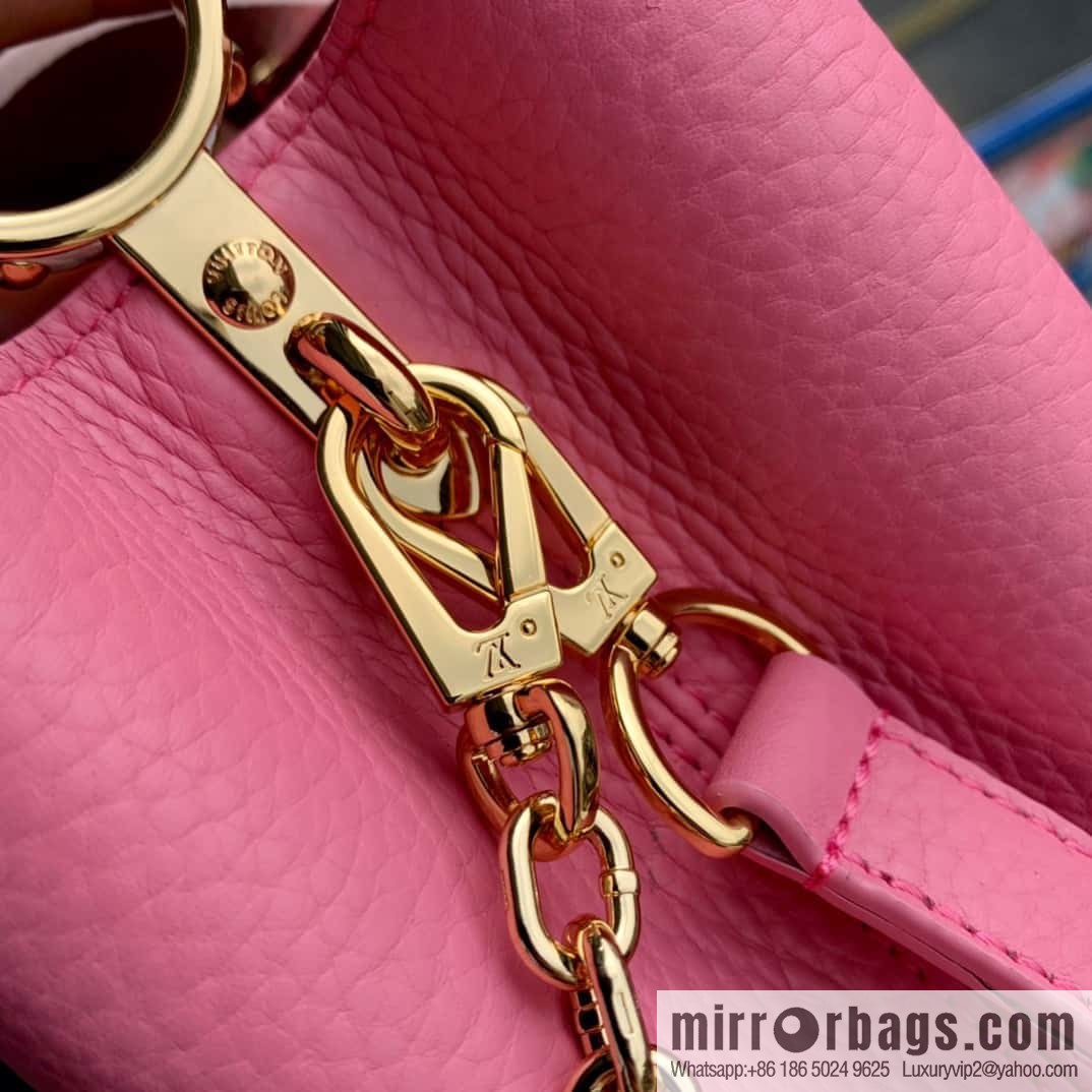 M22375 pink Capucines medium handbag