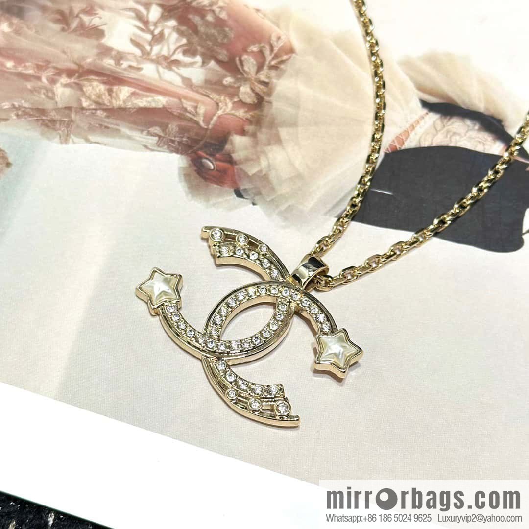 ☀️New ☑️ Chanel Full Diamond Double C Pentagram ⭐ Star Necklace ☀️