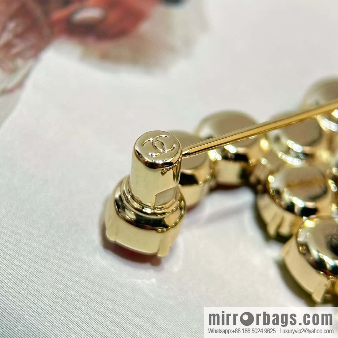 ☀️New ☑️ Chanel Double C Diamond Brooch ☀️