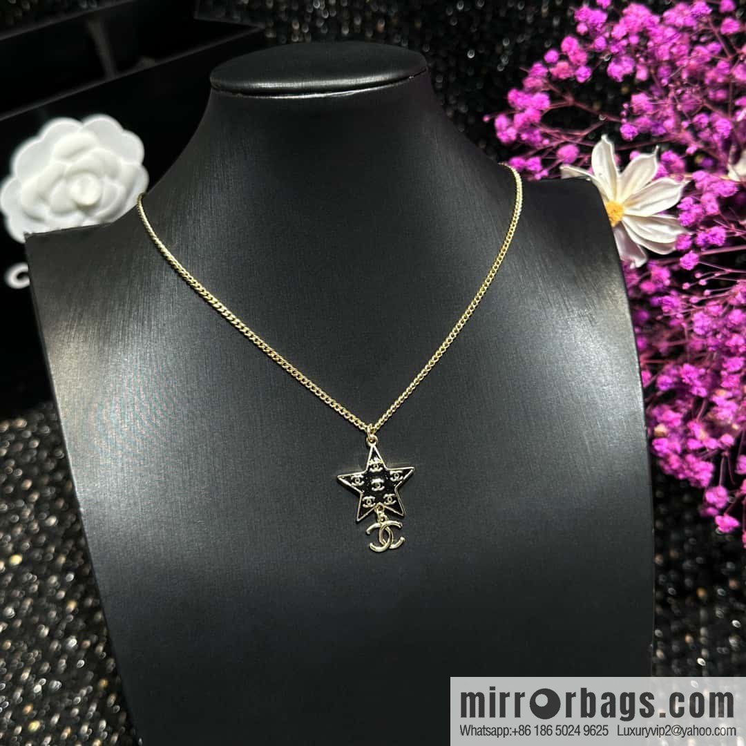 ☀️New ☑️ Chanel Double C Pentagram ⭐ Star Necklace ☀️