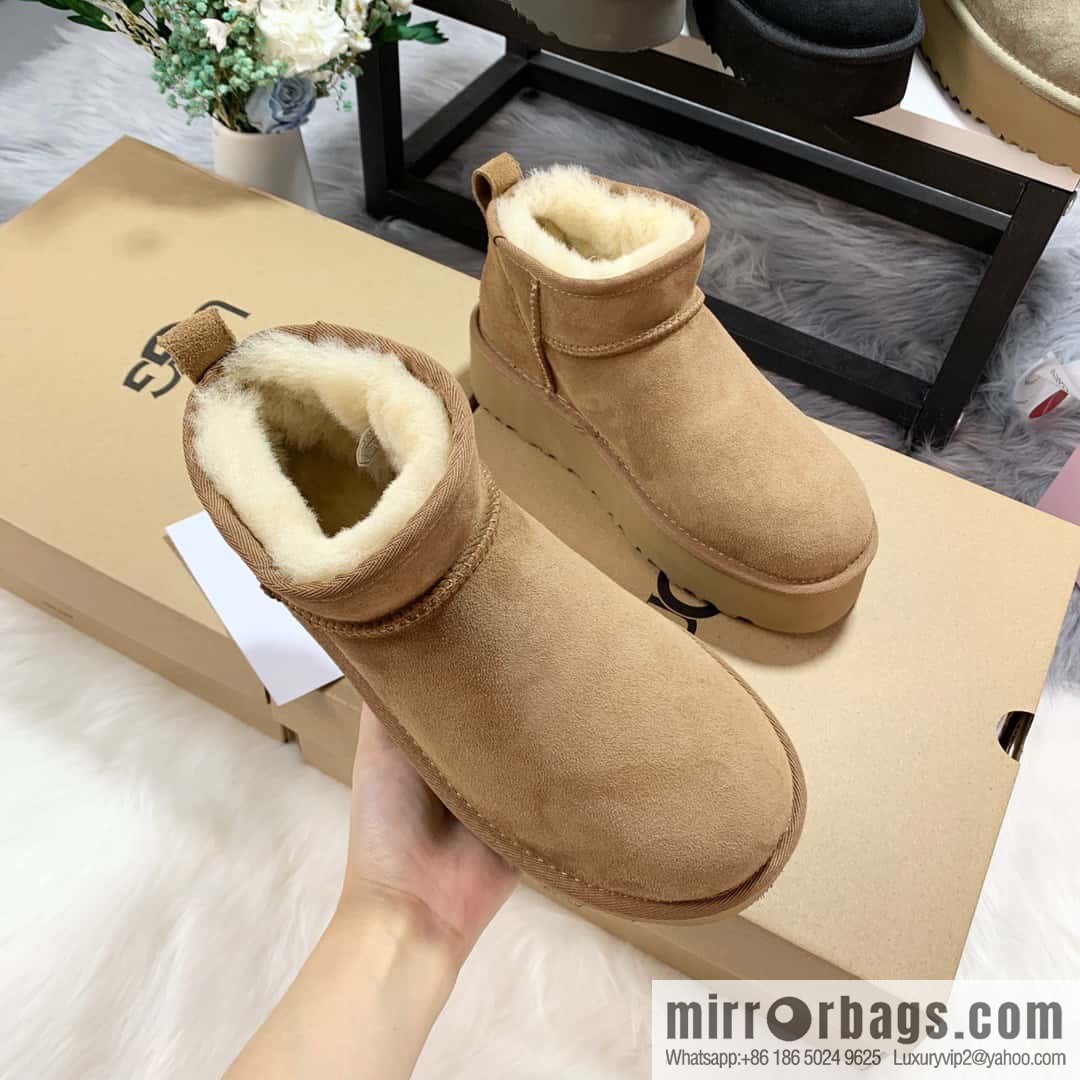 ๐ฐ๐ฐUGG thick bottom mini low top ๐พ~ snow boots