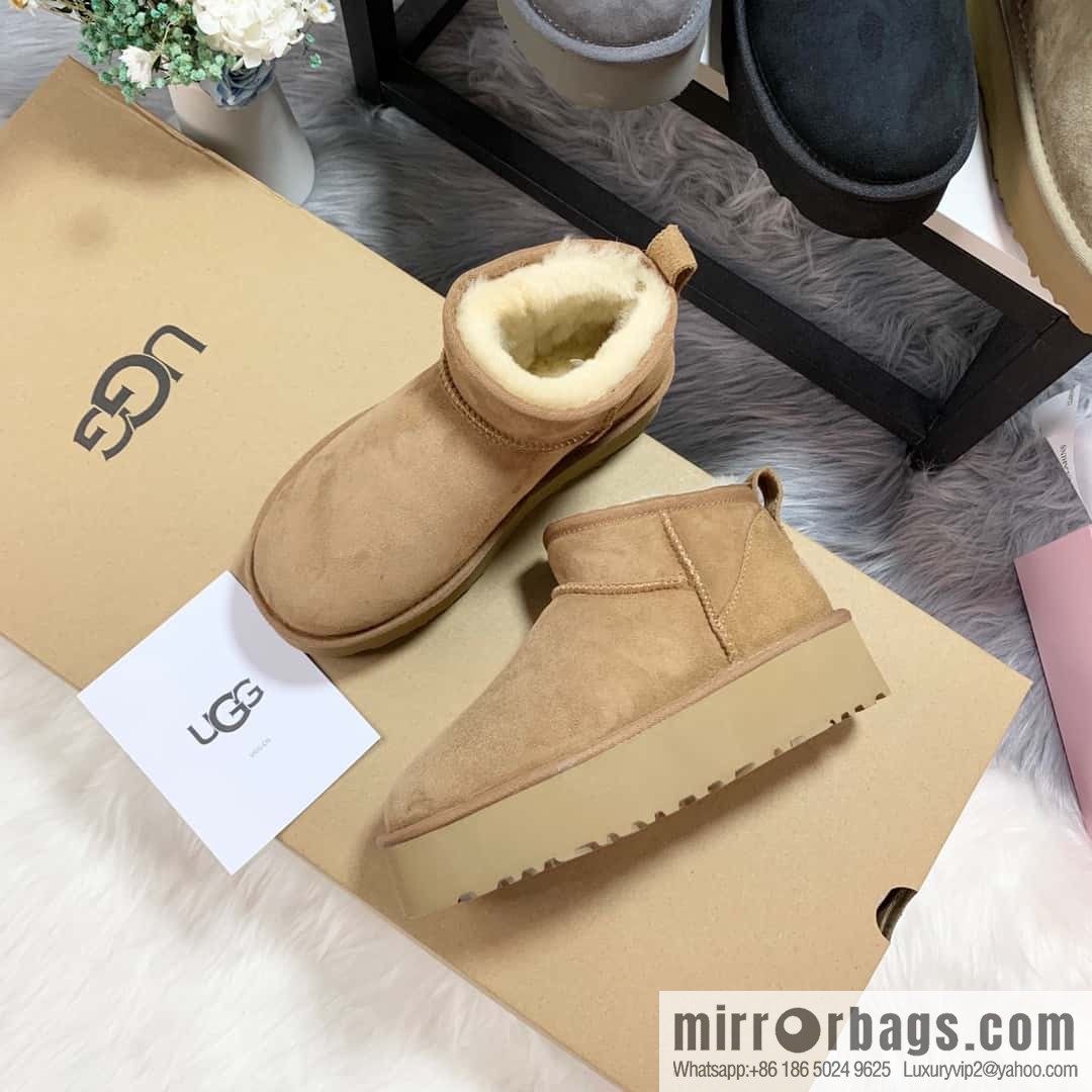 ๐ฐ๐ฐUGG thick bottom mini low top ๐พ~ snow boots