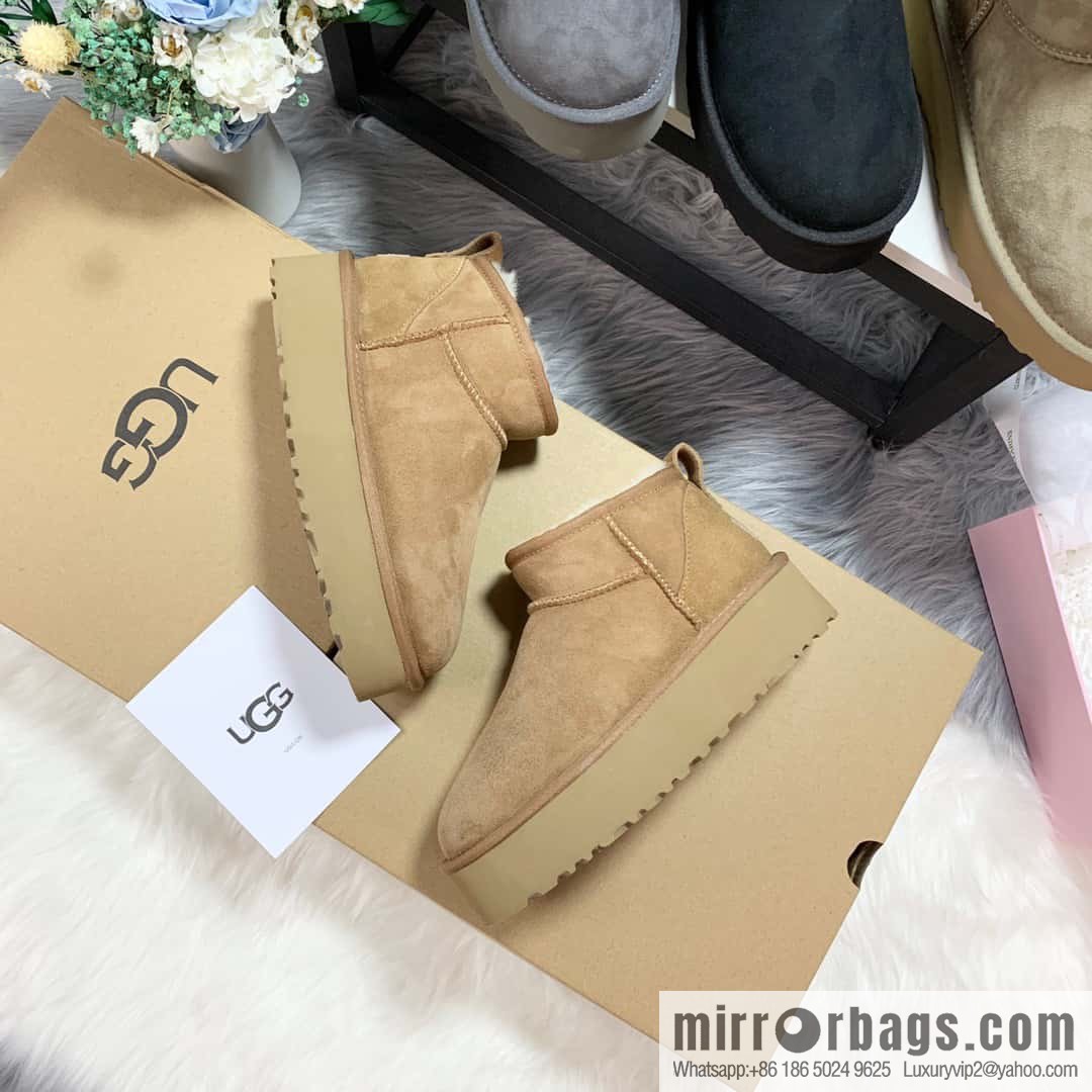 ๐ฐ๐ฐUGG thick bottom mini low top ๐พ~ snow boots