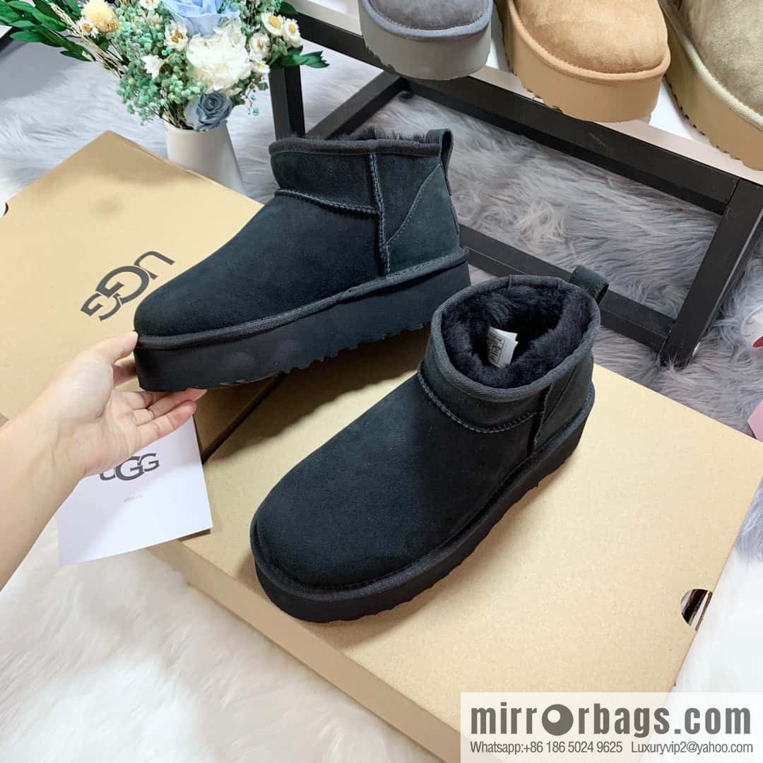 ๐ฐ๐ฐUGG thick bottom mini low top ๐พ~ snow boots