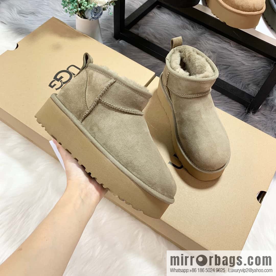 π°π°UGG thick bottom mini low top πΎ~ snow boots