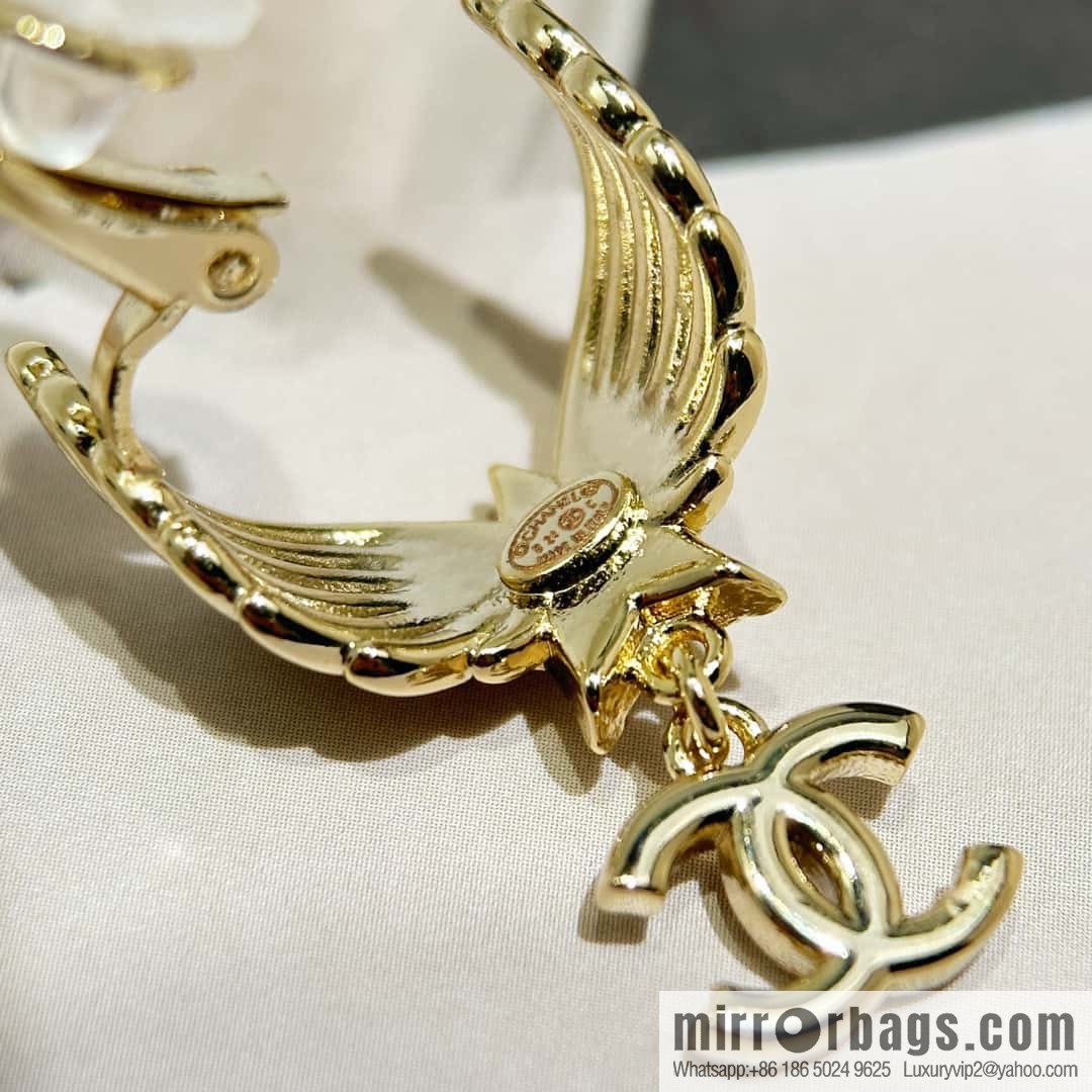 ☀️New ☑️ Chanel C2 double C angel wing earrings ☀️