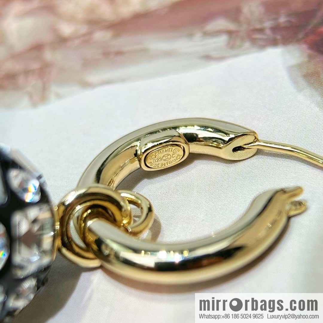 ☀️New ☑️ Chanel C2 double c square diamond ball earrings ☀️