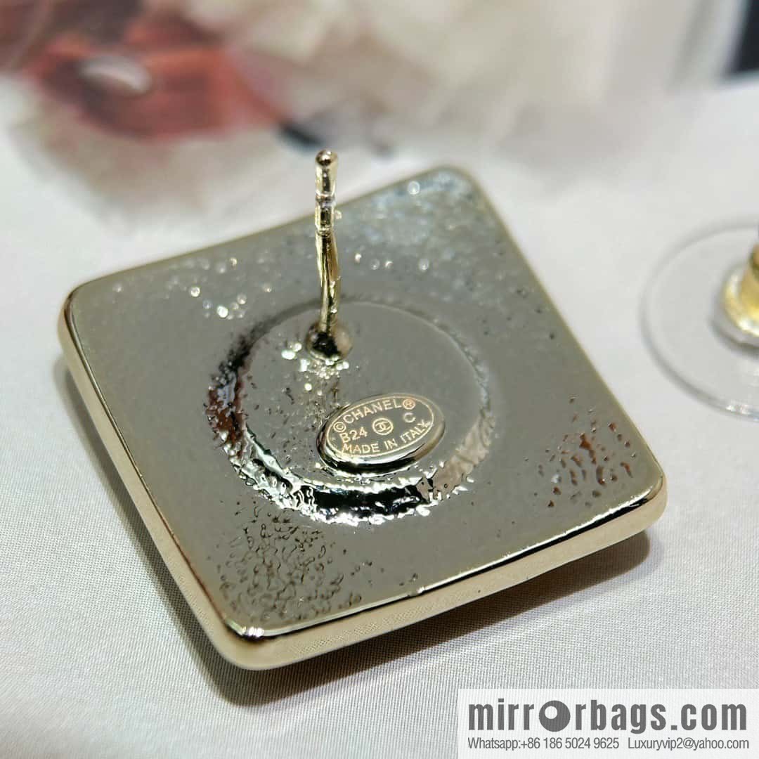 ☀️Original ☀️ new ☑️ Chanel c1 double c square earrings ☀️