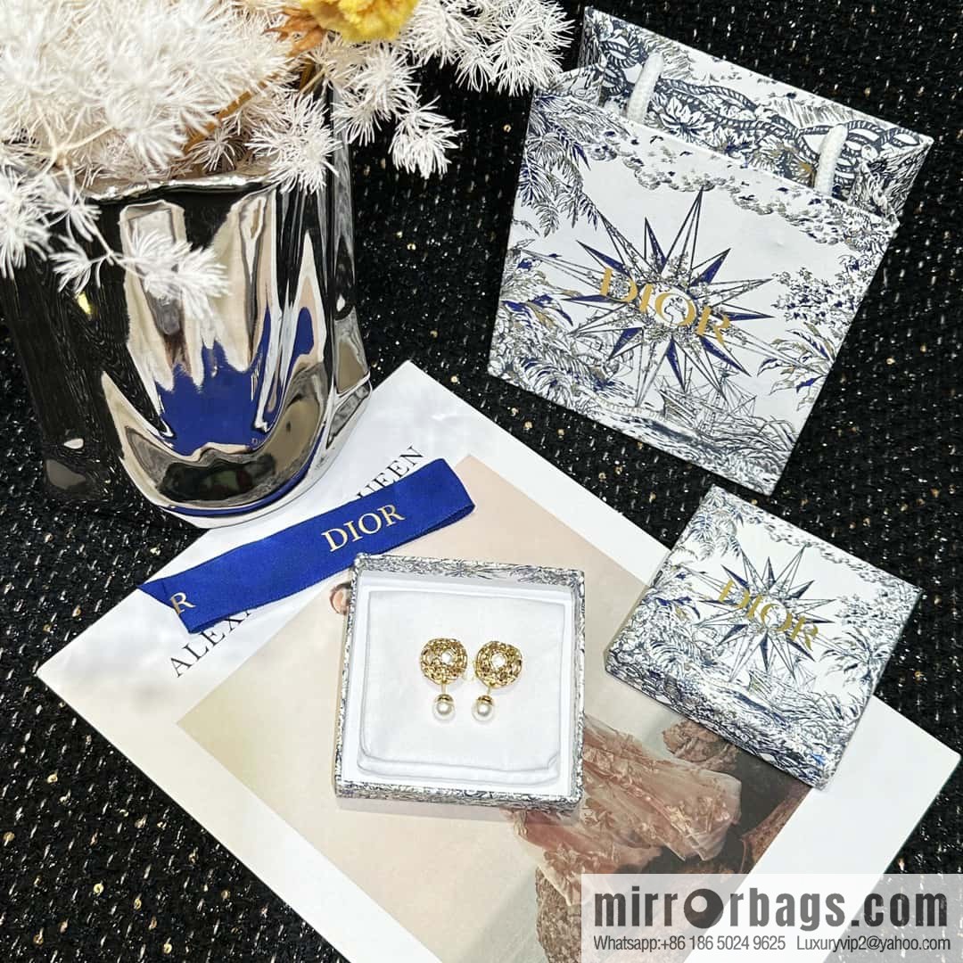 New ☑️ DIOR hollow pearl earrings stud earrings