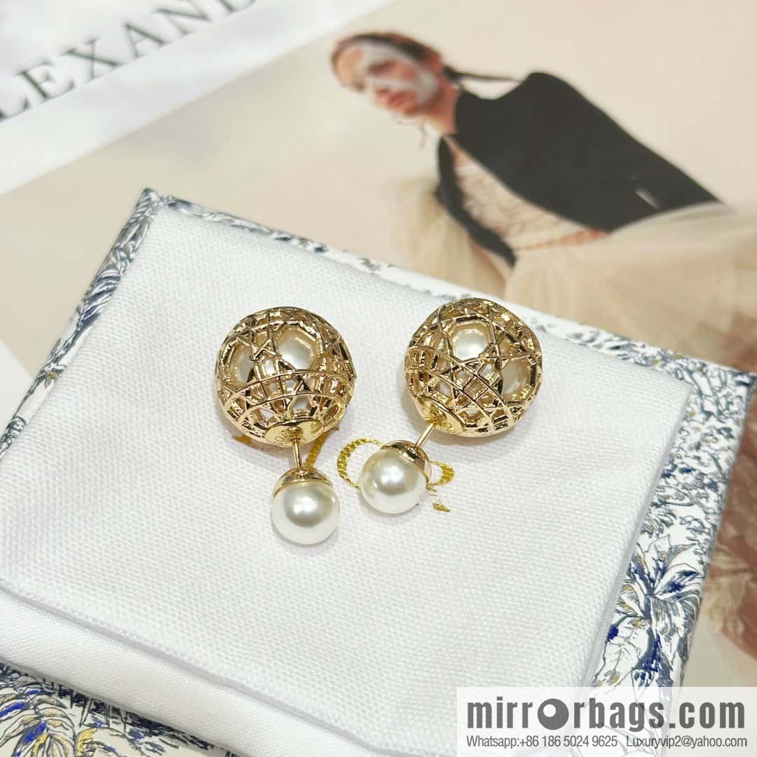 New ☑️ DIOR hollow pearl earrings stud earrings