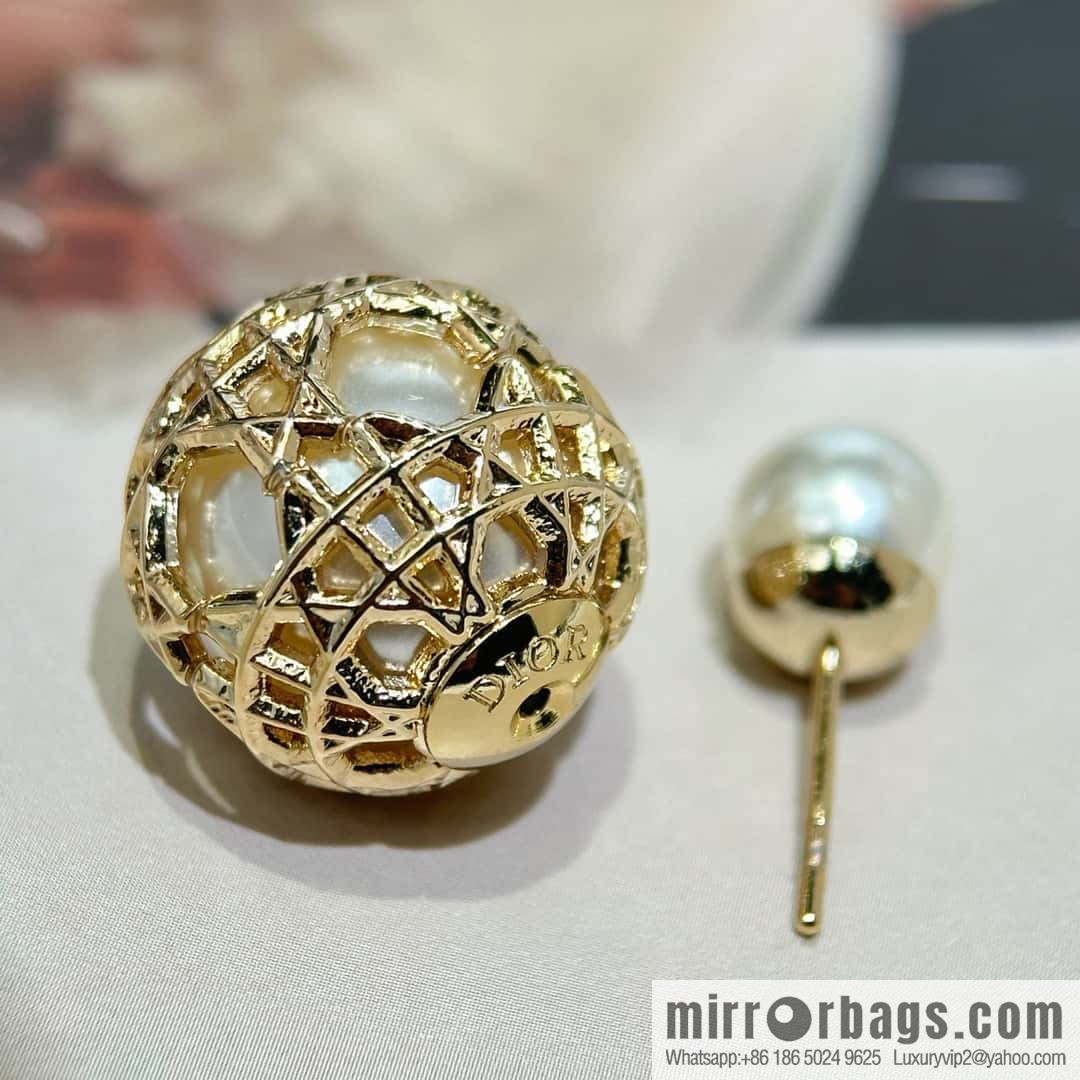 New ☑️ DIOR hollow pearl earrings stud earrings