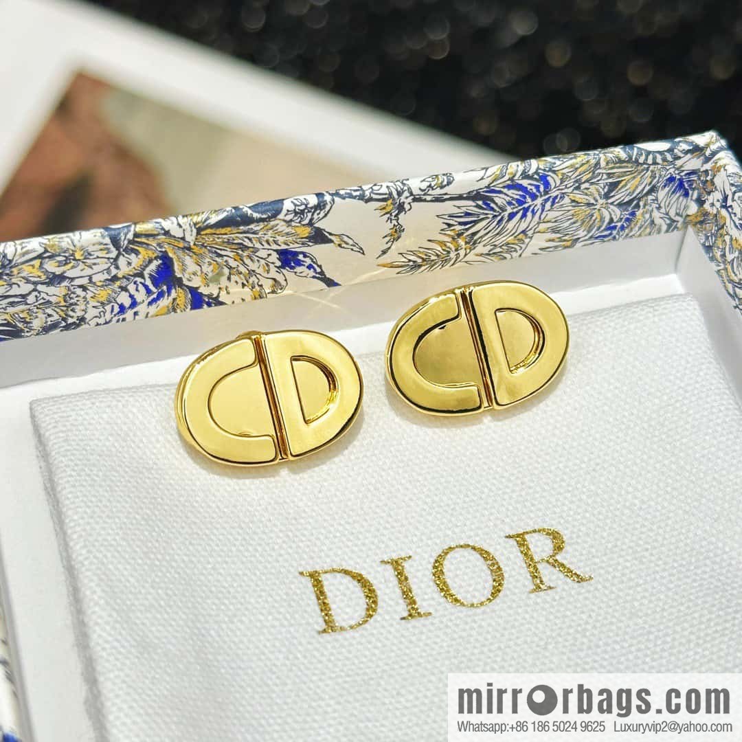 New ☑️ Dior gold CD earrings stud earrings