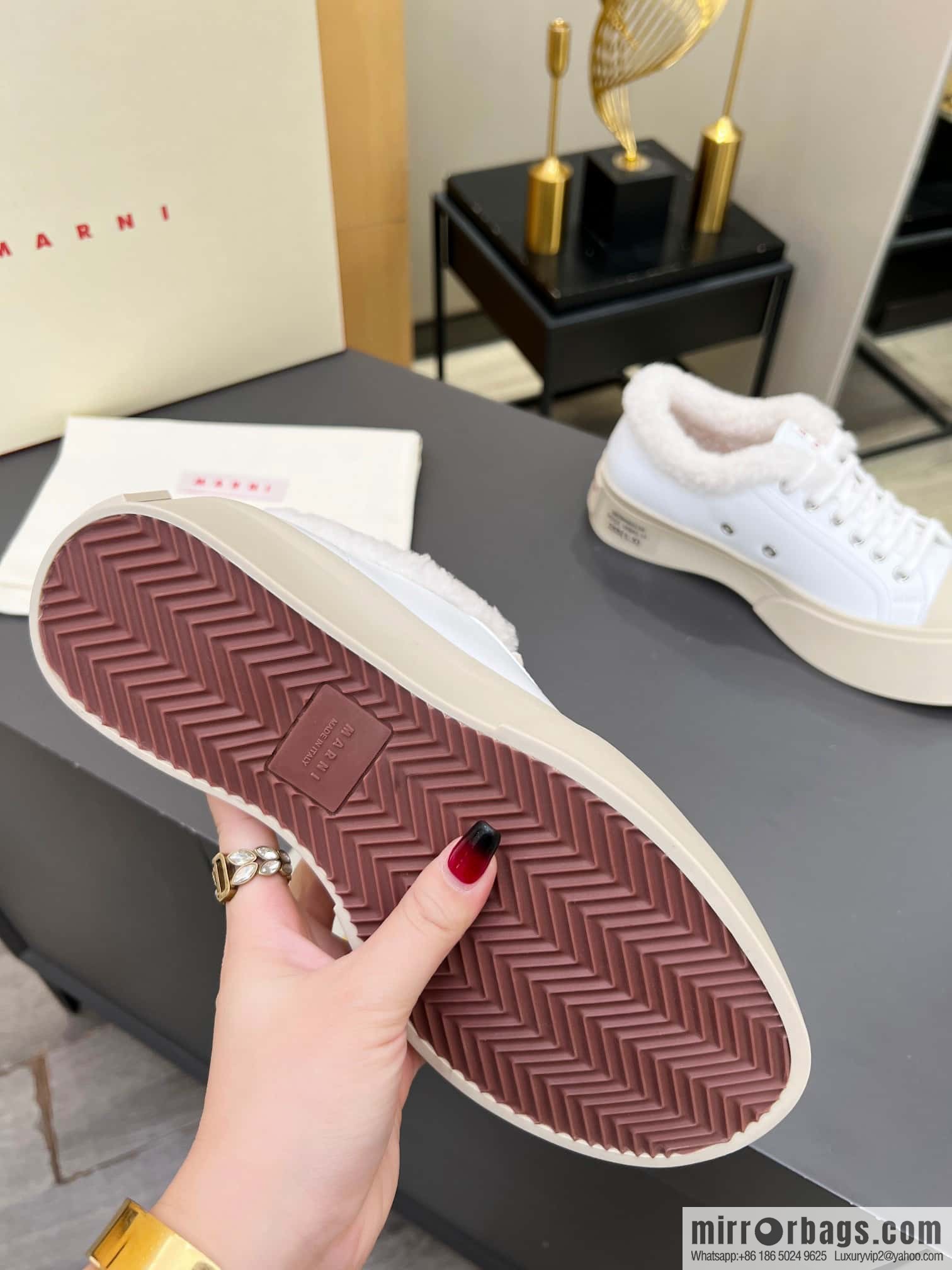 🐰🐰MARNI star with ❤️‍🔥 high version MARNI catwalk model flat shoes