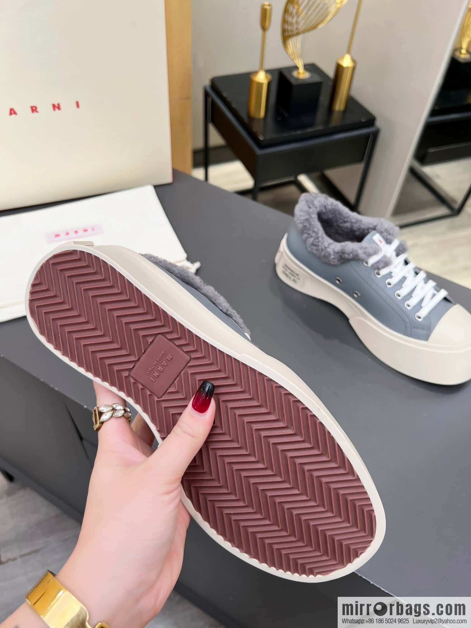 🐰🐰MARNI star with ❤️‍🔥 high version MARNI catwalk model flat shoes