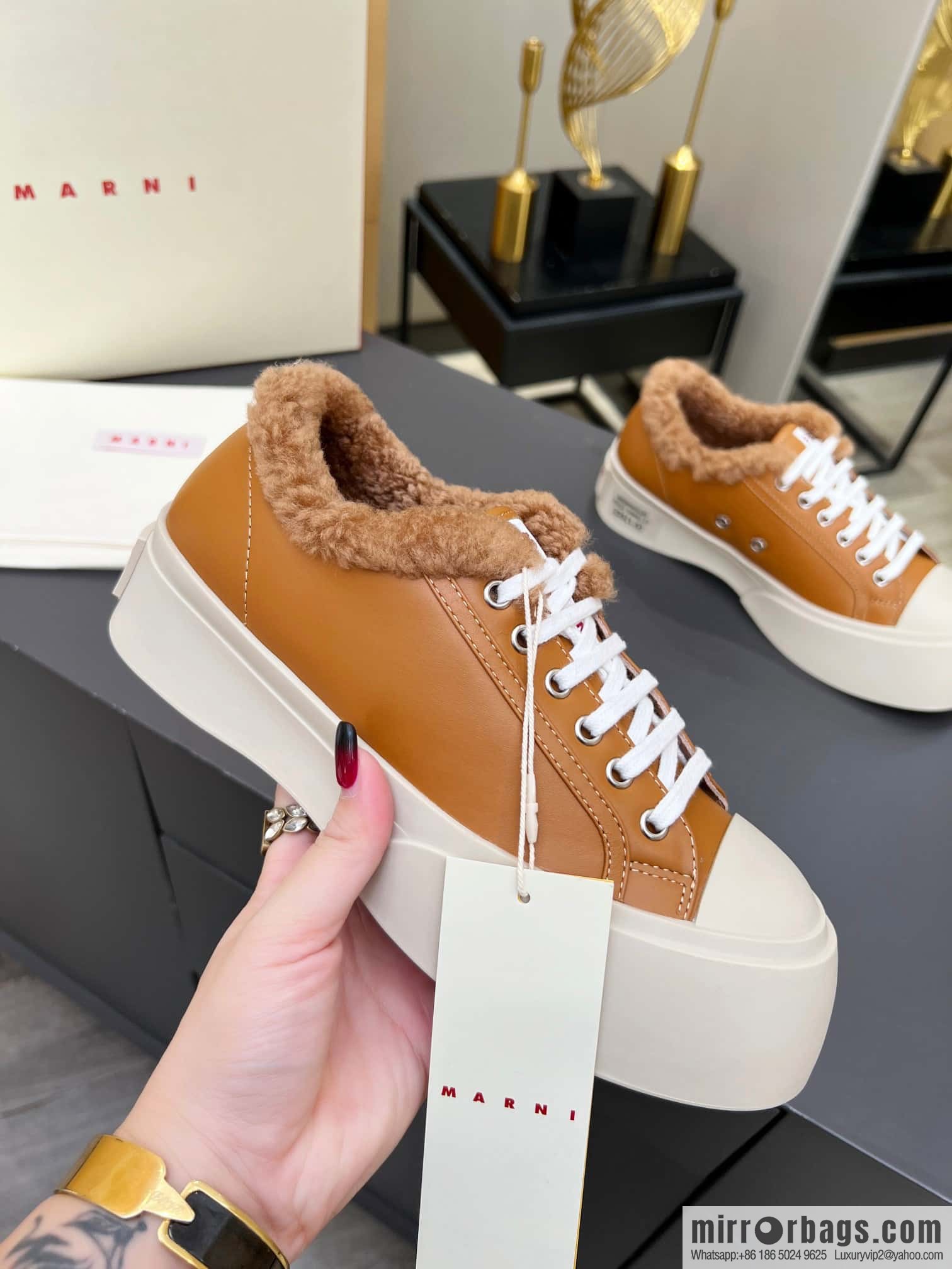 🐰🐰MARNI star with ❤️‍🔥 high version MARNI catwalk model flat shoes