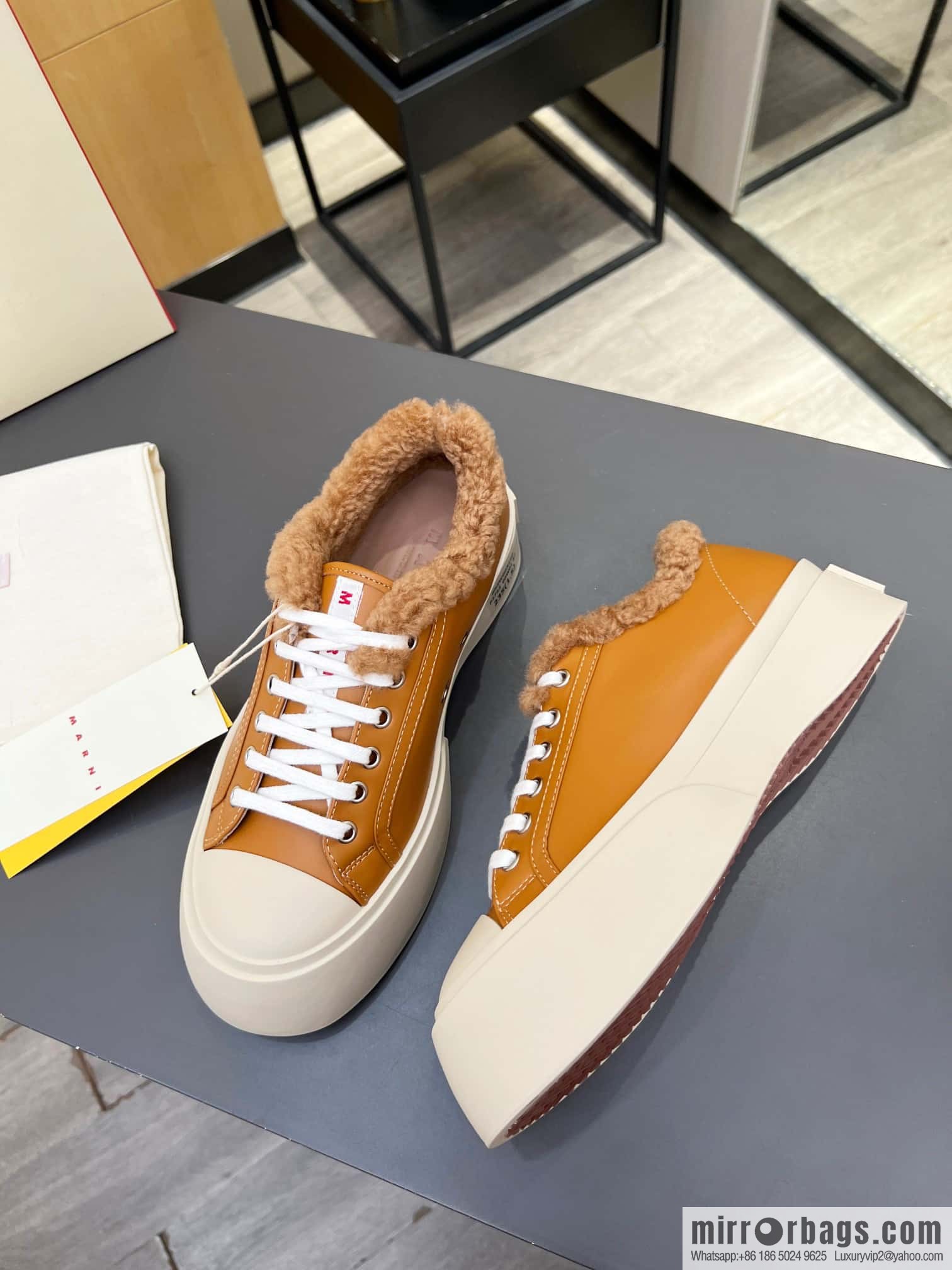🐰🐰MARNI star with ❤️‍🔥 high version MARNI catwalk model flat shoes