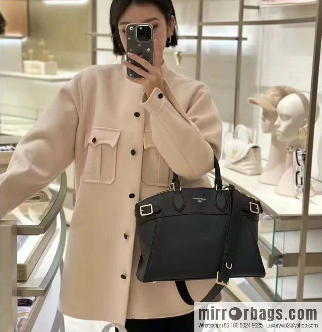 [Boutique‑grade] M22914 black full leather portable women's bag series Lock It MM handbag M22914 22925 22927 23061 Ays Lock It MM bag
