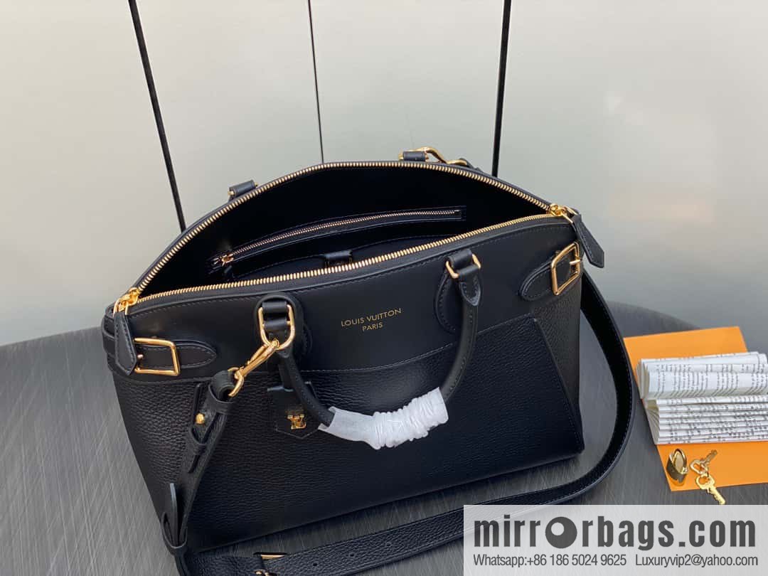 [Boutique‑grade] M22914 black full leather portable women's bag series Lock It MM handbag M22914 22925 22927 23061 Ays Lock It MM bag