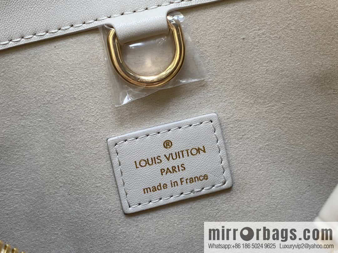 [Boutique‑grade] M22914 black full leather portable women's bag series Lock It MM handbag M22914 22925 22927 23061 Ays Lock It MM bag