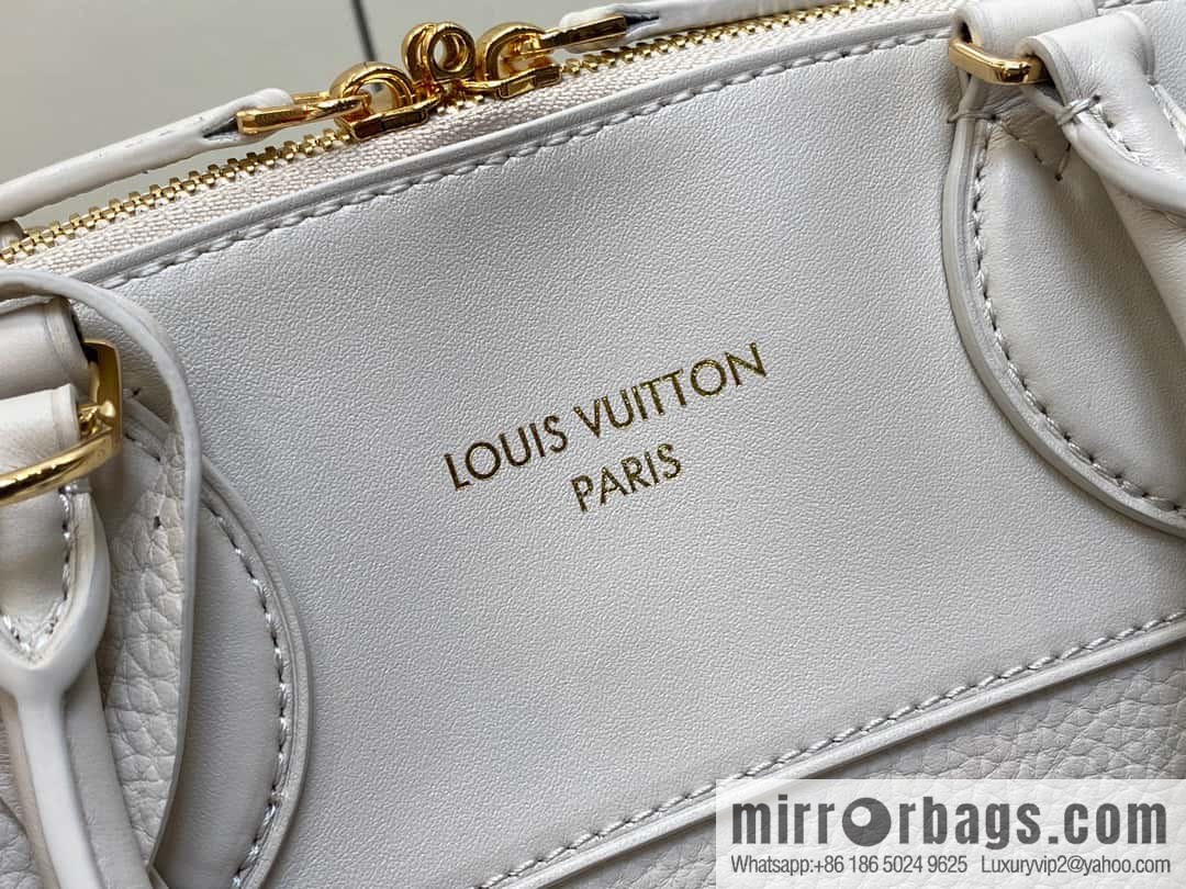 [Boutique‑grade] M22914 black full leather portable women's bag series Lock It MM handbag M22914 22925 22927 23061 Ays Lock It MM bag