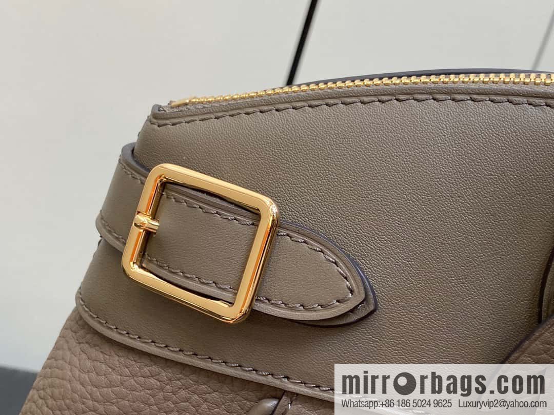 [Boutique‑grade] M22914 black full leather portable women's bag series Lock It MM handbag M22914 22925 22927 23061 Ays Lock It MM bag