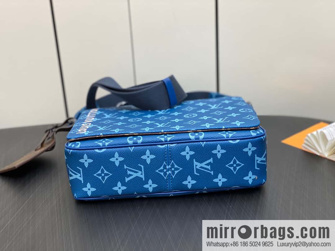[Boutique‑grade] M23785 blue silk screen, men's bag messenger bag series District PM messenger bag